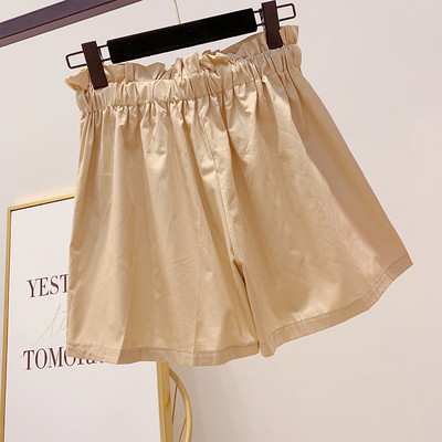 Modern női rövidnadrág gyöngy díszítéssel