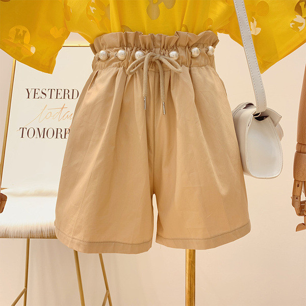 Modern női rövidnadrág gyöngy díszítéssel