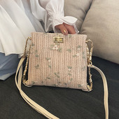 Geanta de dama moderna cu maner lung si broderie florala in doua culori