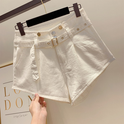 Női rövidnadrág több színben és övvel