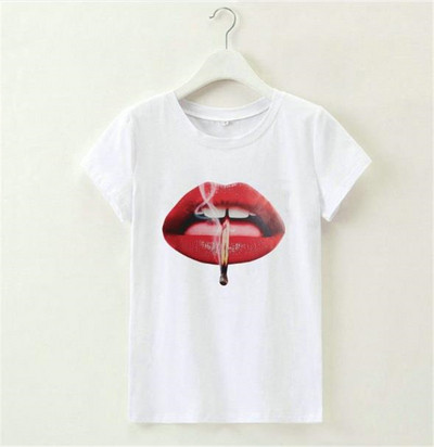 Női alkalmi póló fekete-fehér mintával