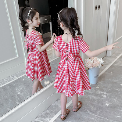 Карирана детска рокля за момичета в червен и черен цвят