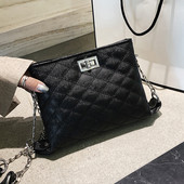 Alkalmi női táska fém rögzítéssel több színben