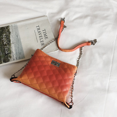 Alkalmi női táska fém rögzítéssel több színben