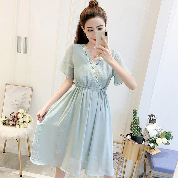 Rochie elegantă de damă cu decolteu în V în trei culori