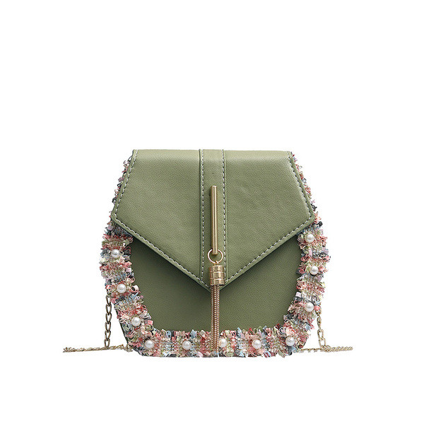 Geanta de dama eleganta cu perle si ciucuri in mai multe culori