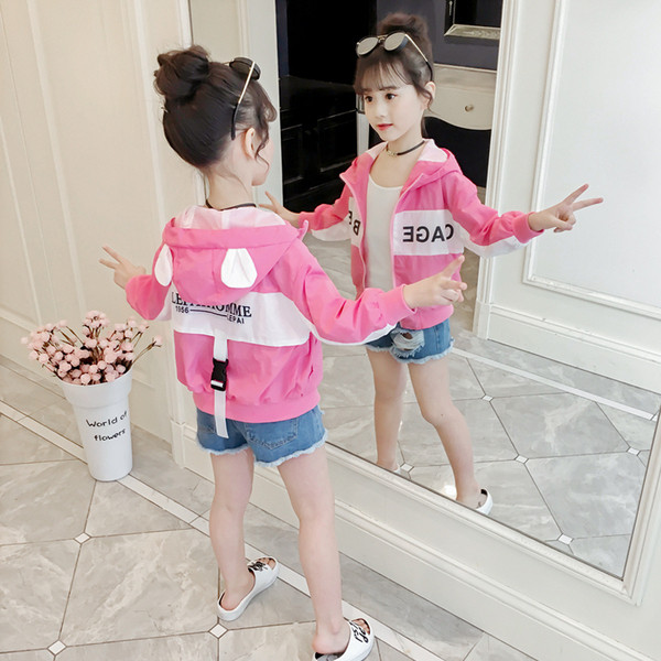 Modern gyerekkabát lányoknak kék és rózsaszín színben