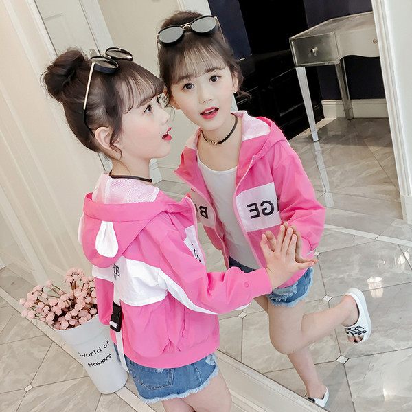 Modern gyerekkabát lányoknak kék és rózsaszín színben