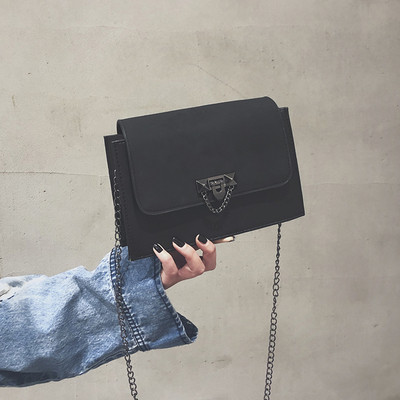 Модерна дамска малка чанта с дълга дръжка в няколко цвята