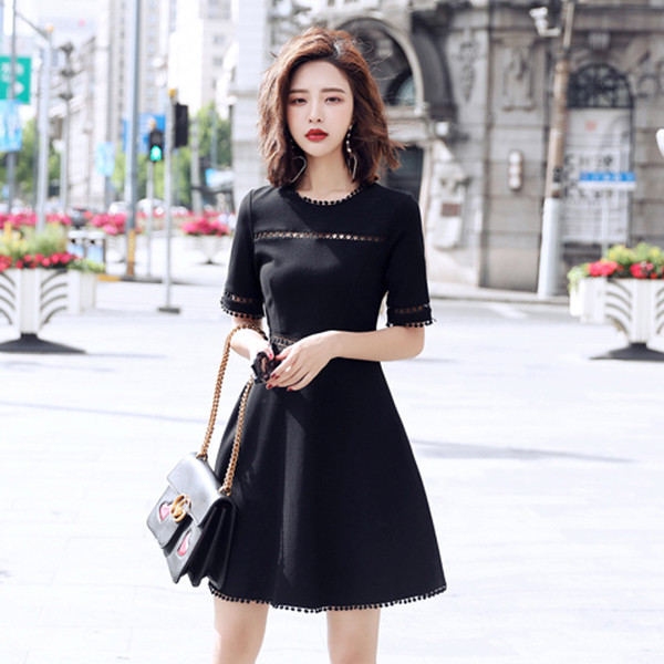 Rochie eleganta de dama cu maneci 3/4 in rosu si negru