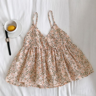 Virágos motívumú, modern női felső, több színben