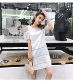 Rochie elegantă casual de damă în alb