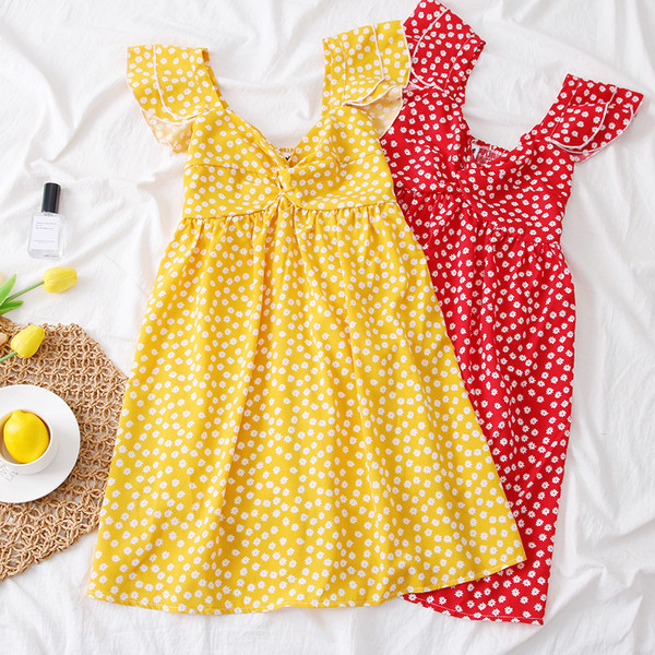 Rochie de dama colorata cu puncte in trei culori