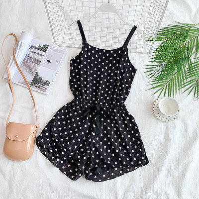 Modern női overall vékony pántokkal és virágmotívumokkal, különböző színekben