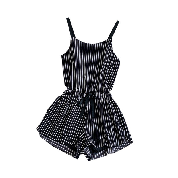 Modern női overall vékony pántokkal és virágmotívumokkal, különböző színekben