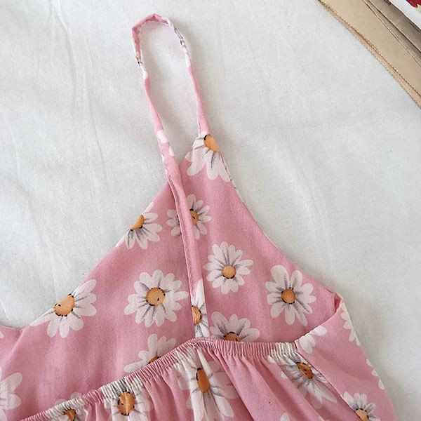 Napi női felső, virágmintával és vékony pántokkal