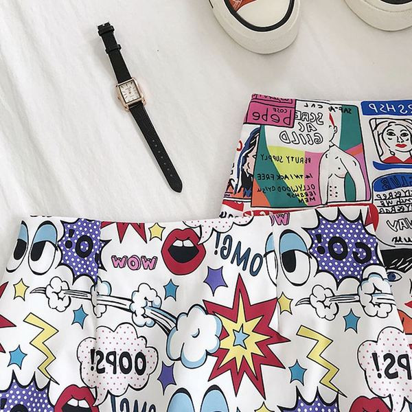 Női színes szoknya, változatos alkalmazásokkal