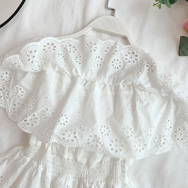 Bluză de damă modernă cu cravate în alb