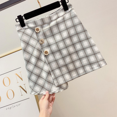 Stílusos női kockás szoknya gombokkal több színben