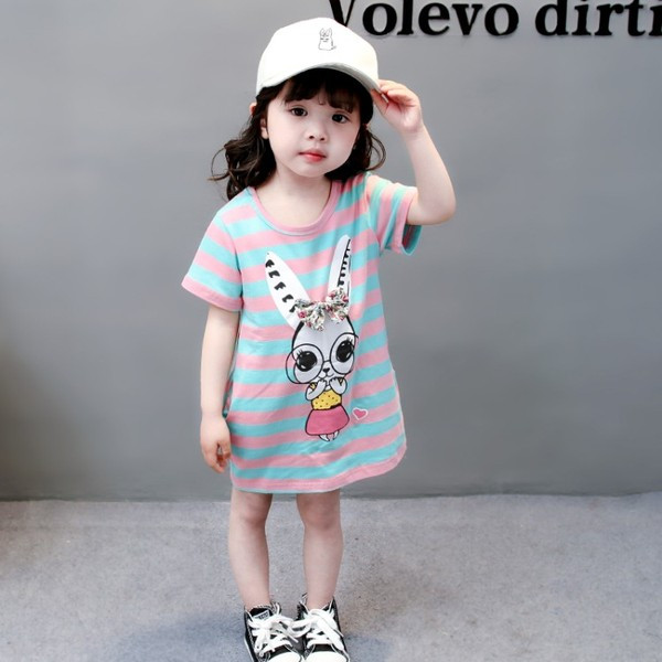 Modern gyerektunika három színben rátéttel és 3D elemmel