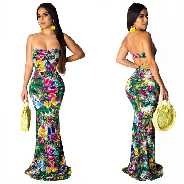 Új modell női ruha virágos motívumokkal