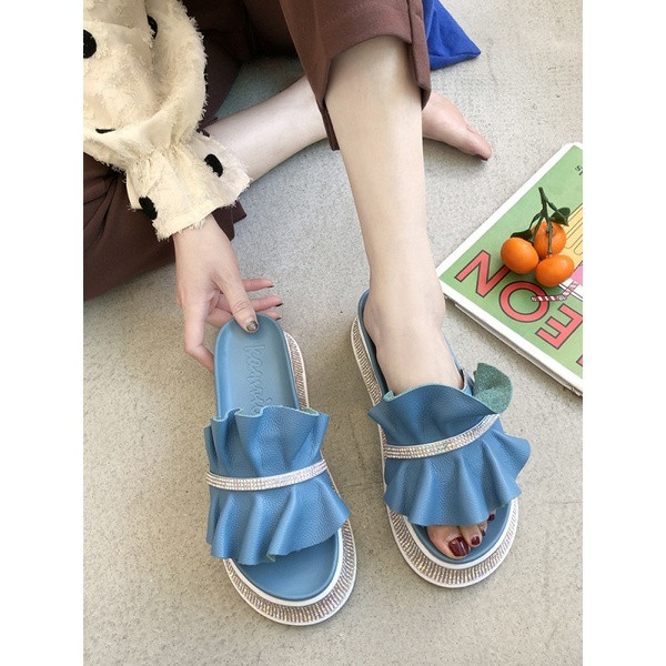 Stílusos női papucs műbőr kövekkel több színben