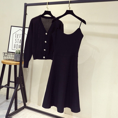 Stílusos női szett két részből - ruha és mellény fekete és piros színben