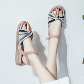 Női alkalmi platformszandál