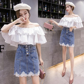 Modern női farmerszoknya gombokkal és csipkével