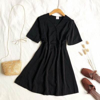 Alkalmi női ruha gombokkal és V-nyakú négy színben