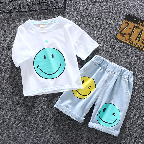 Set pentru copii modern pentru baieti in doua culori cu aplicatie