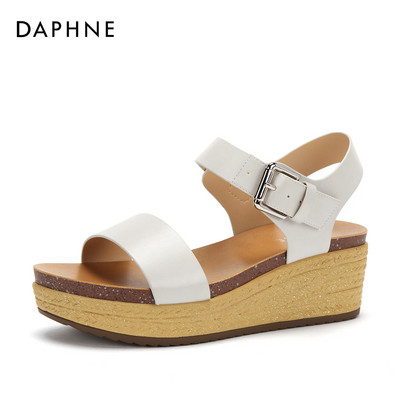 Női platformszandál fehér és fekete színben