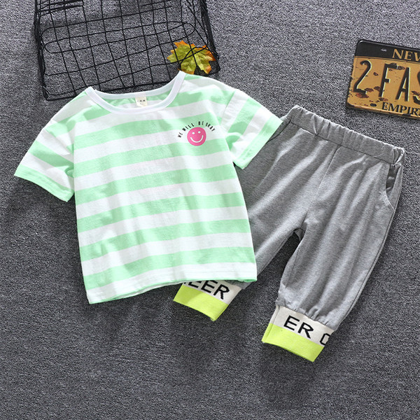 Set de zi pentru copii pentru baieti in doua culori cu aplicare