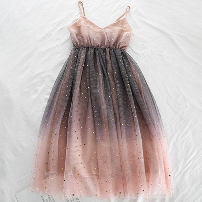 Modern női ruha irizáló színekben