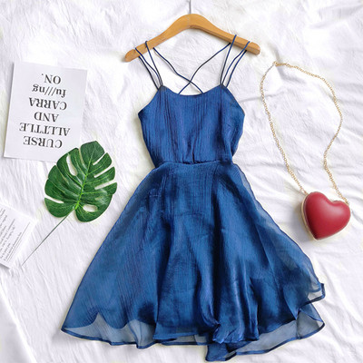 Elegáns női ruha vékony pántokkal, öt színnel