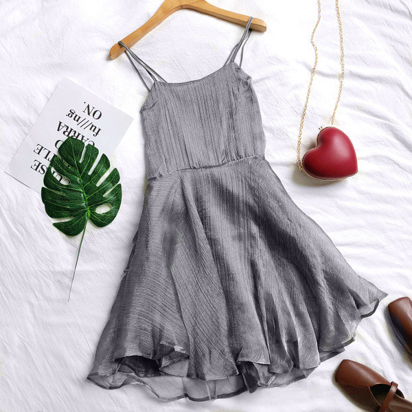 Elegáns női ruha vékony pántokkal, öt színnel