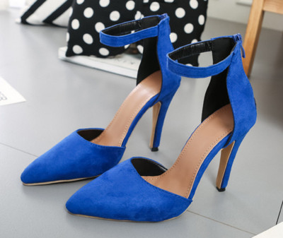 Női formális sarkú cipő több színben