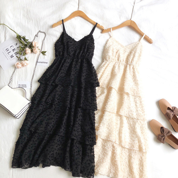 Alkalmi női ruha pántokkal, négy színben