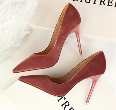 Formális női magas sarkú cipő több színben