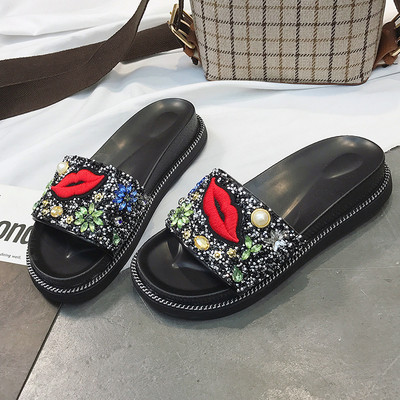 Modern női papucs rátéttel és kövekkel