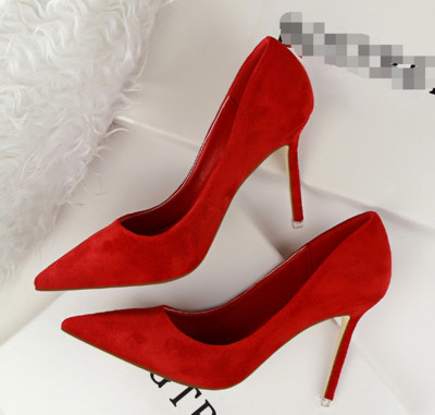 Női magas sarkú cipő több színben