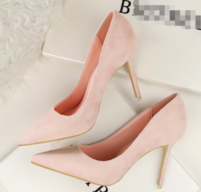 Női magas sarkú cipő több színben