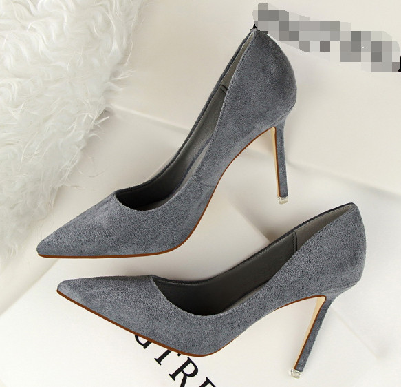 Női magas sarkú cipő több színben