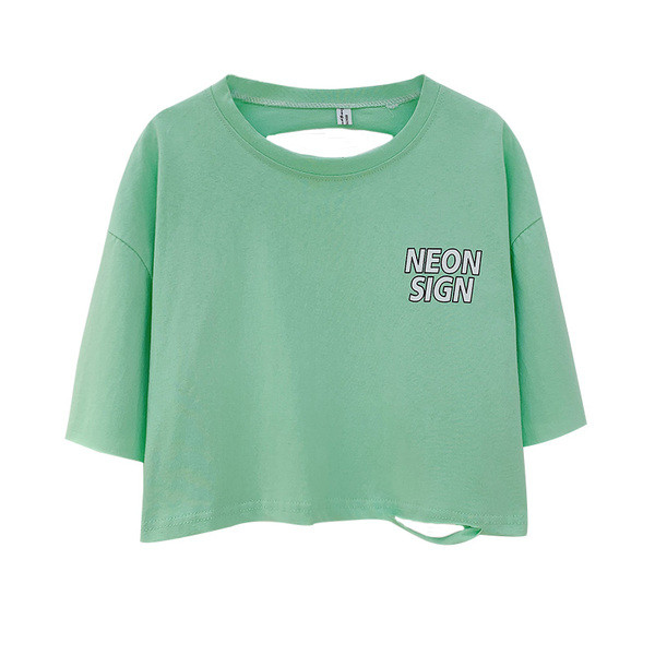 Több színben rátéttel ellátott női póló