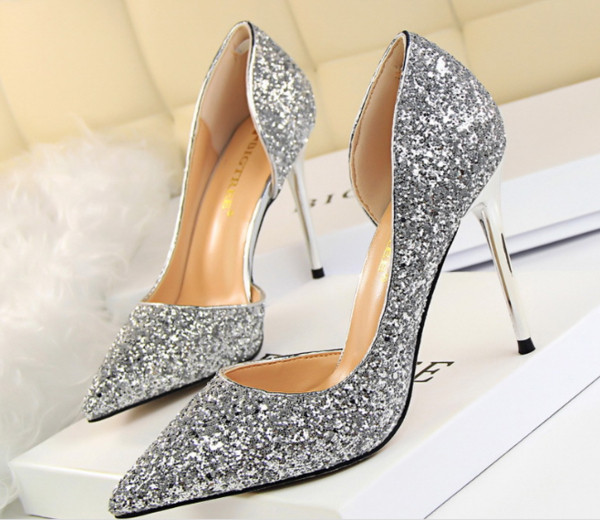 Alkalmi cipő brokáttal, több színben