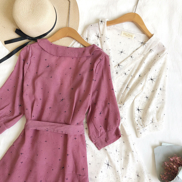 Stílusos női ruha 3/4 ujjal, fehér és rózsaszín színben