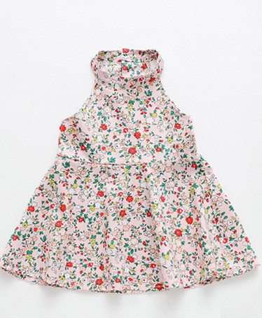 Актуална детска рокля в три цвята с флорални мотиви