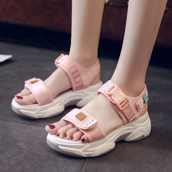 Alkalmi női szandál három színben és foltban