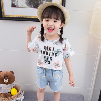 Детска модерна тениска за момичета в бял цвят с надписи