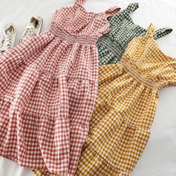 Kockás női ruha szabású modell több színben